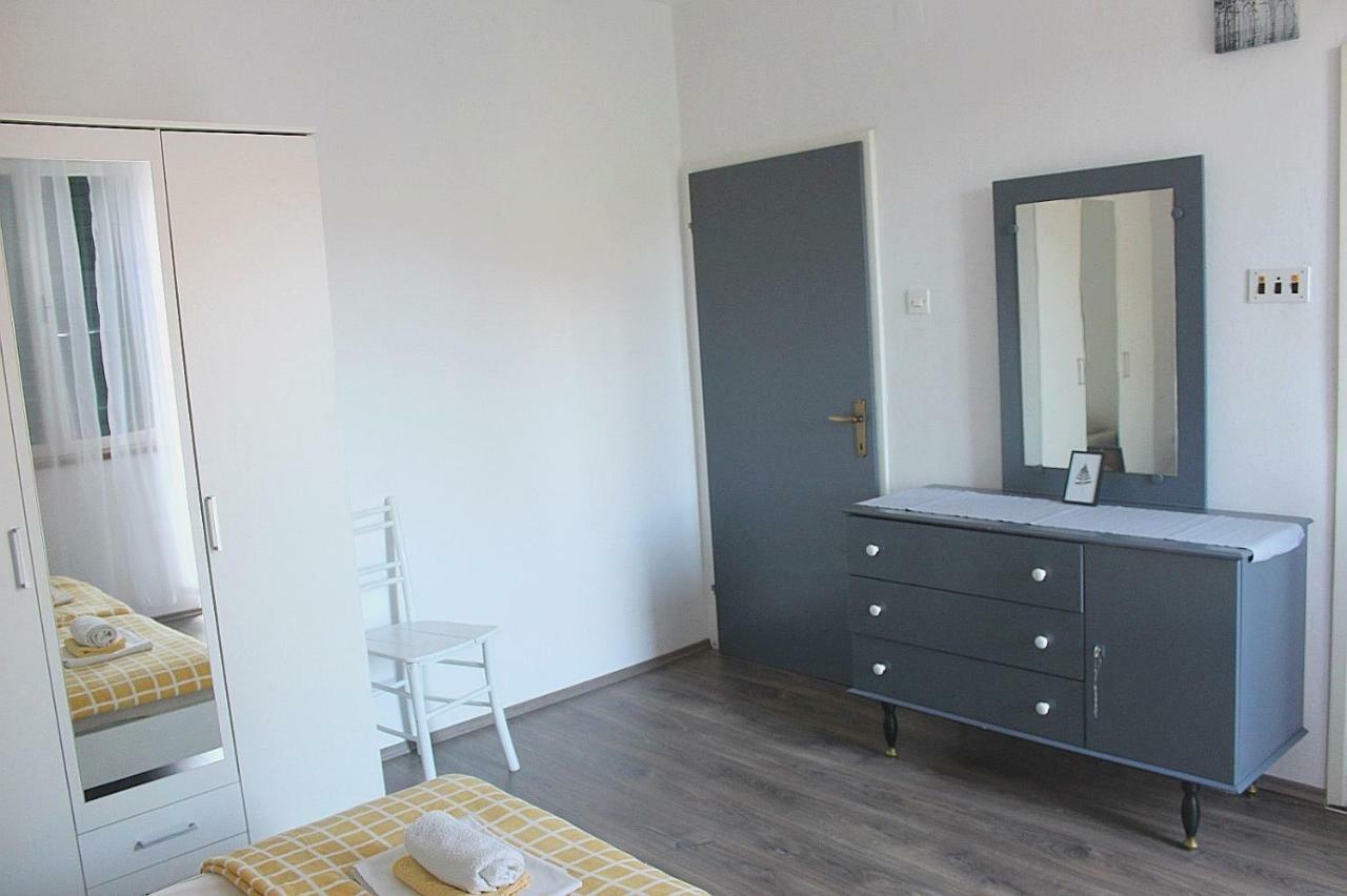 Apartments Markov Murter Ngoại thất bức ảnh